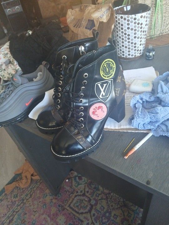 Brand New Never Worn Louis Vuitton Biker Boots