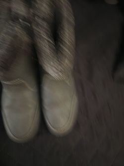Women boots size 7