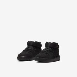 Nike Court Borough Mid 2