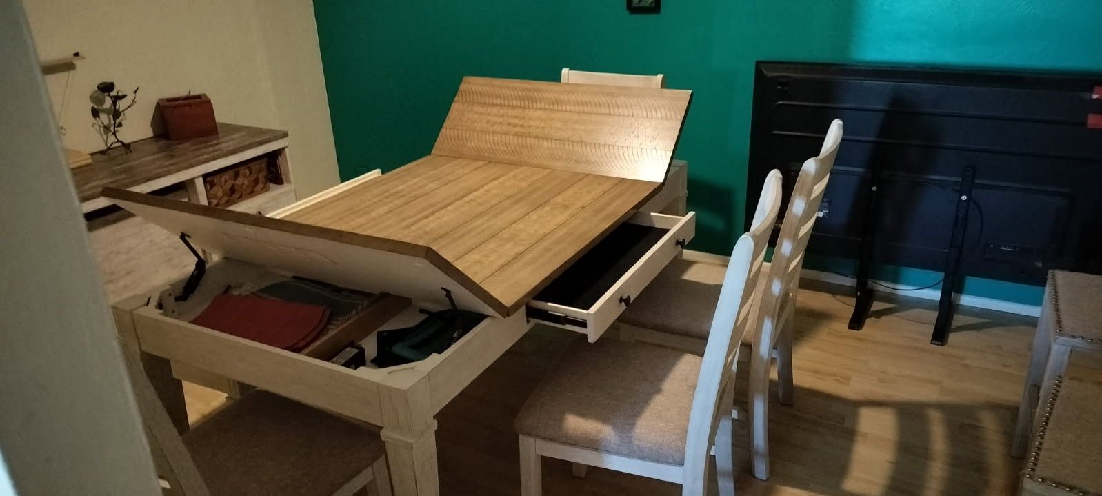 Dining Room Table Set 