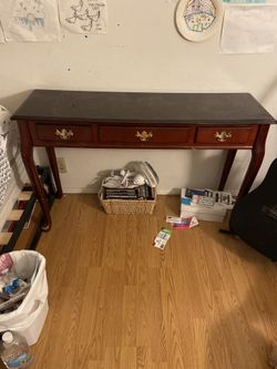 Wooden Vanity Stand