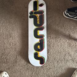skate board 