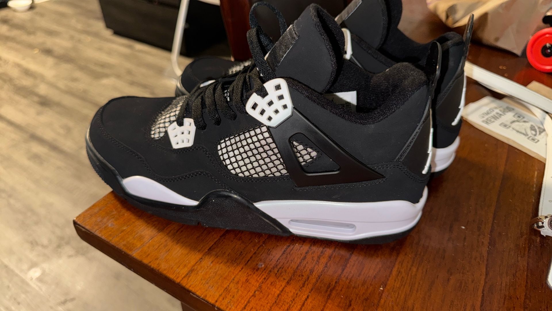 Size 10 Jordan 4's White Thunder