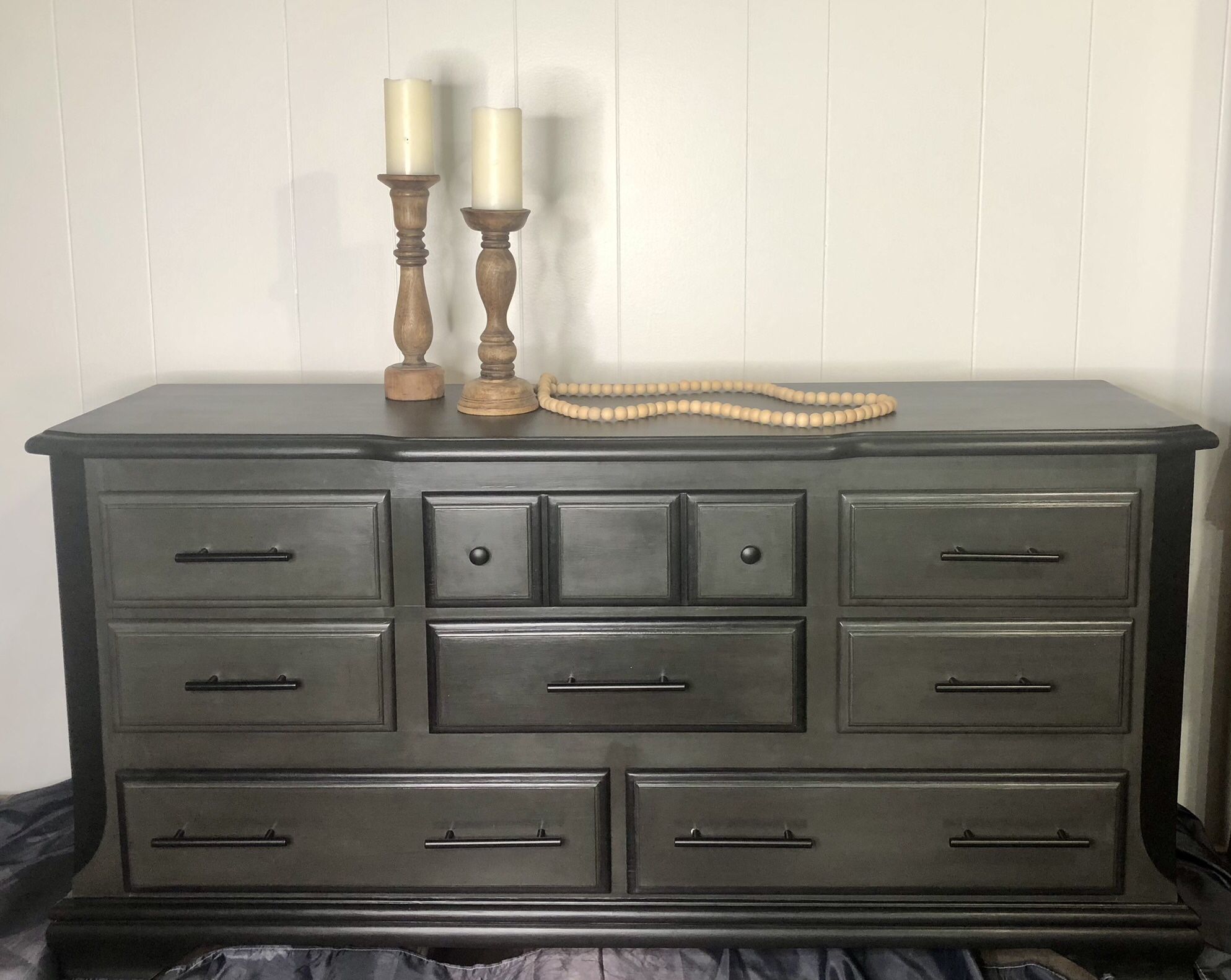 8 Drawers Wood Dresser
