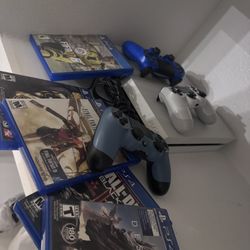 PS4 With Games & 3 Controllers 