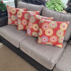 (4) Outdoor Pillows