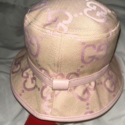 Gucci bucket hat