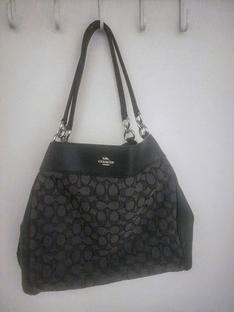 Coach Shoulder bag