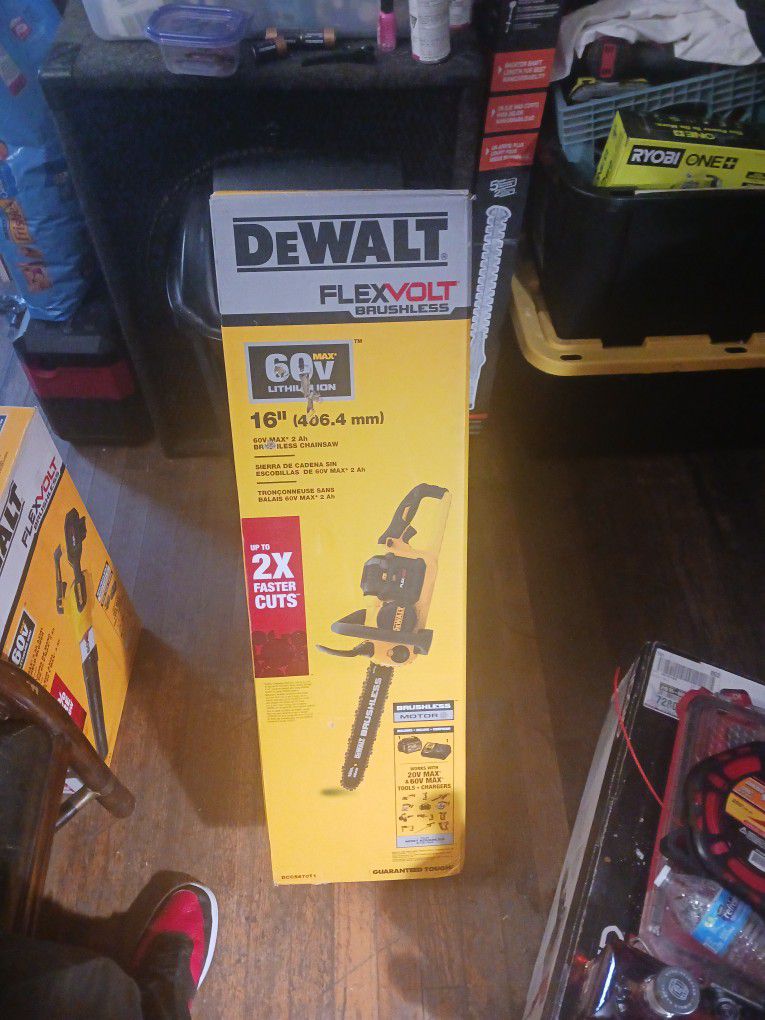 dewalt flexvolt 16" chainsaw kit