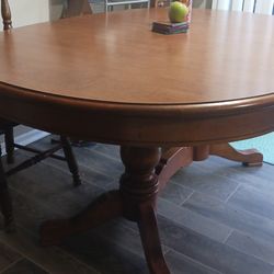 Wooden table w extender