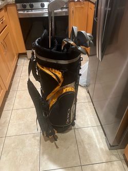 Golf clubs set