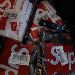 supreme socks