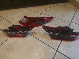 2025 Toyota Camry oem Hybrid Tail Lights Set