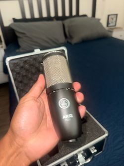 AKG P220 Microphone