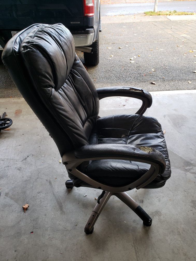 Rolling office chair from Office Max-Free