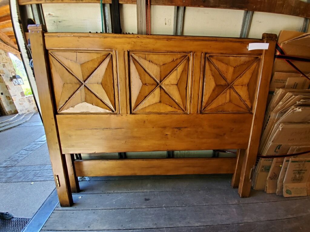 WOOD CRAFTED QUEEN HEADBOARD