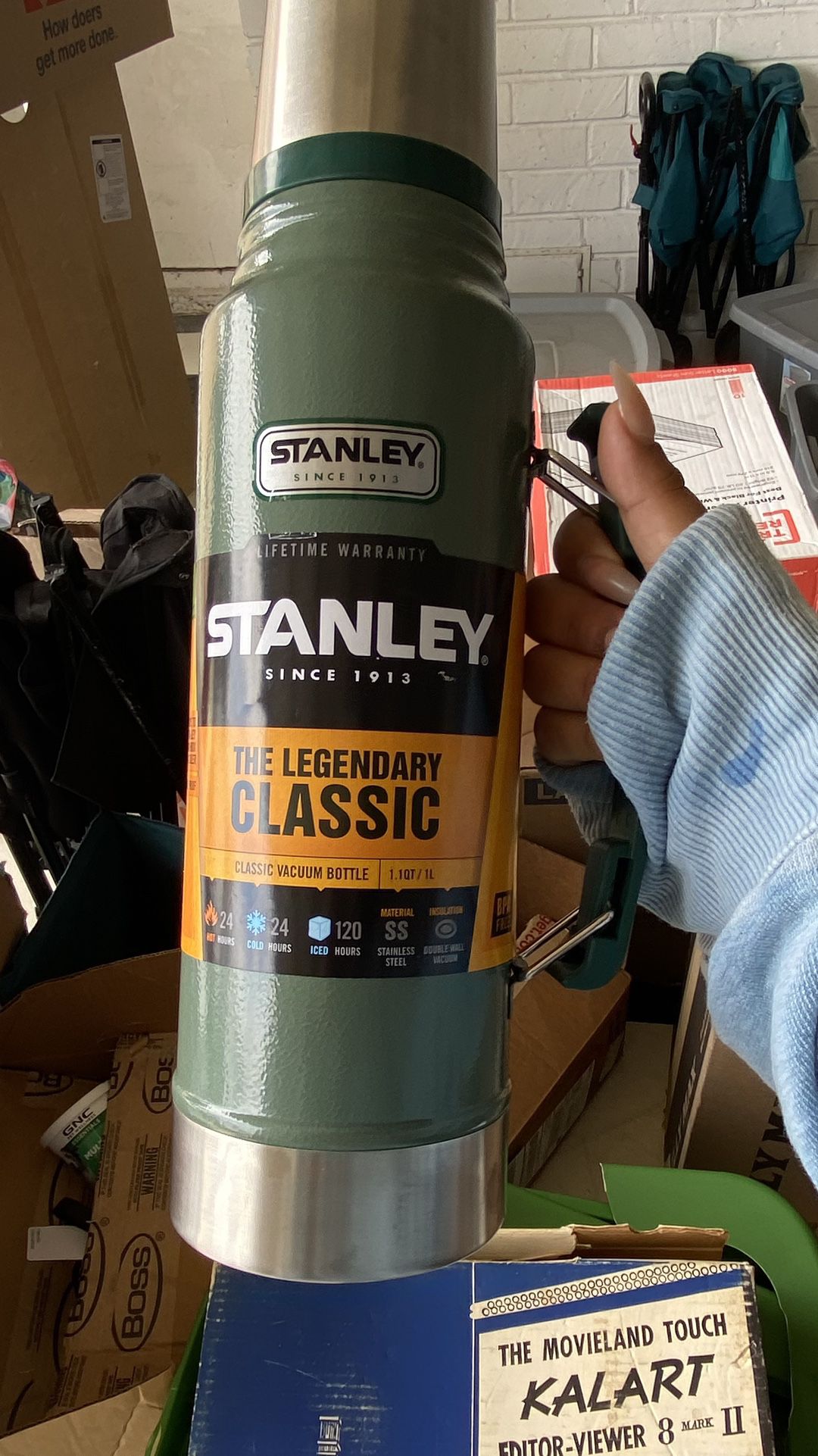 Stanley Classic Vacuum Bottle 1l for Sale in Orange, CA - OfferUp