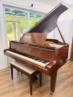 Yamaha Gh1 Walnut Grand Piano/ Delivery Available