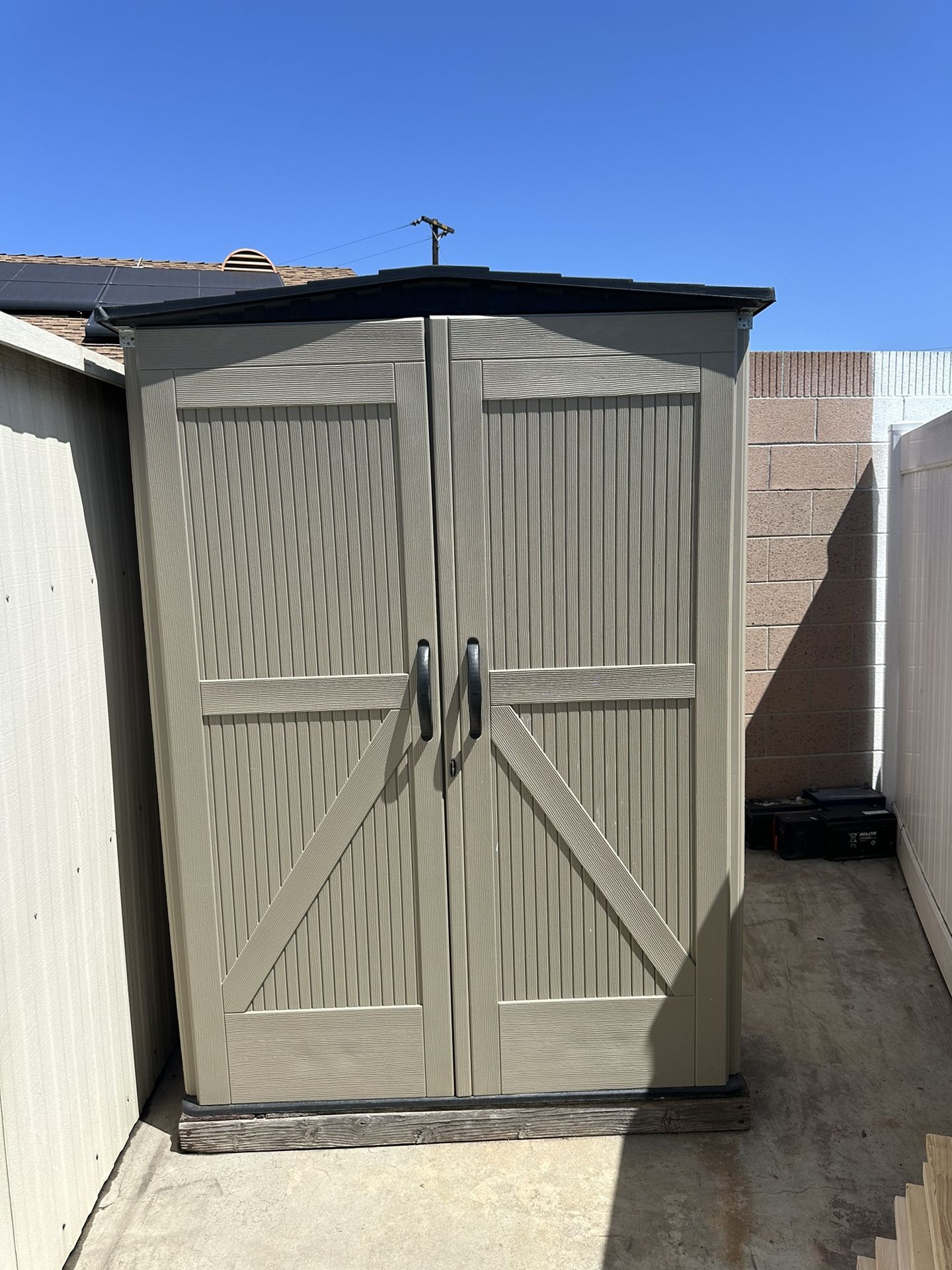 Rubbermaid Shed