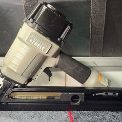 Porter Cable 15 Gauge Angled Finish Nailer, 1" - 2-1/2"  With Hard Case