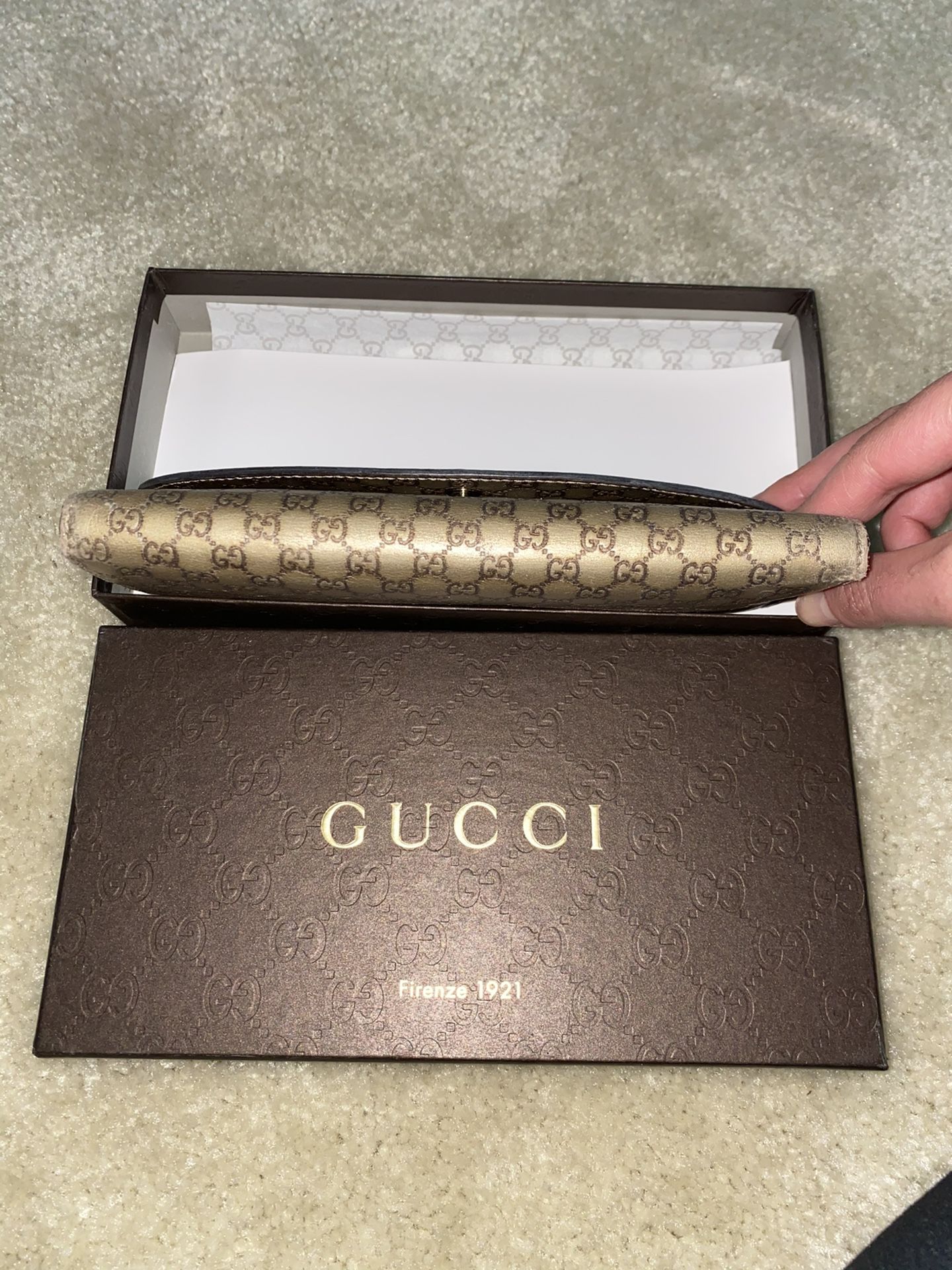 Gucci Keychain Wallet for Sale in San Diego, CA - OfferUp