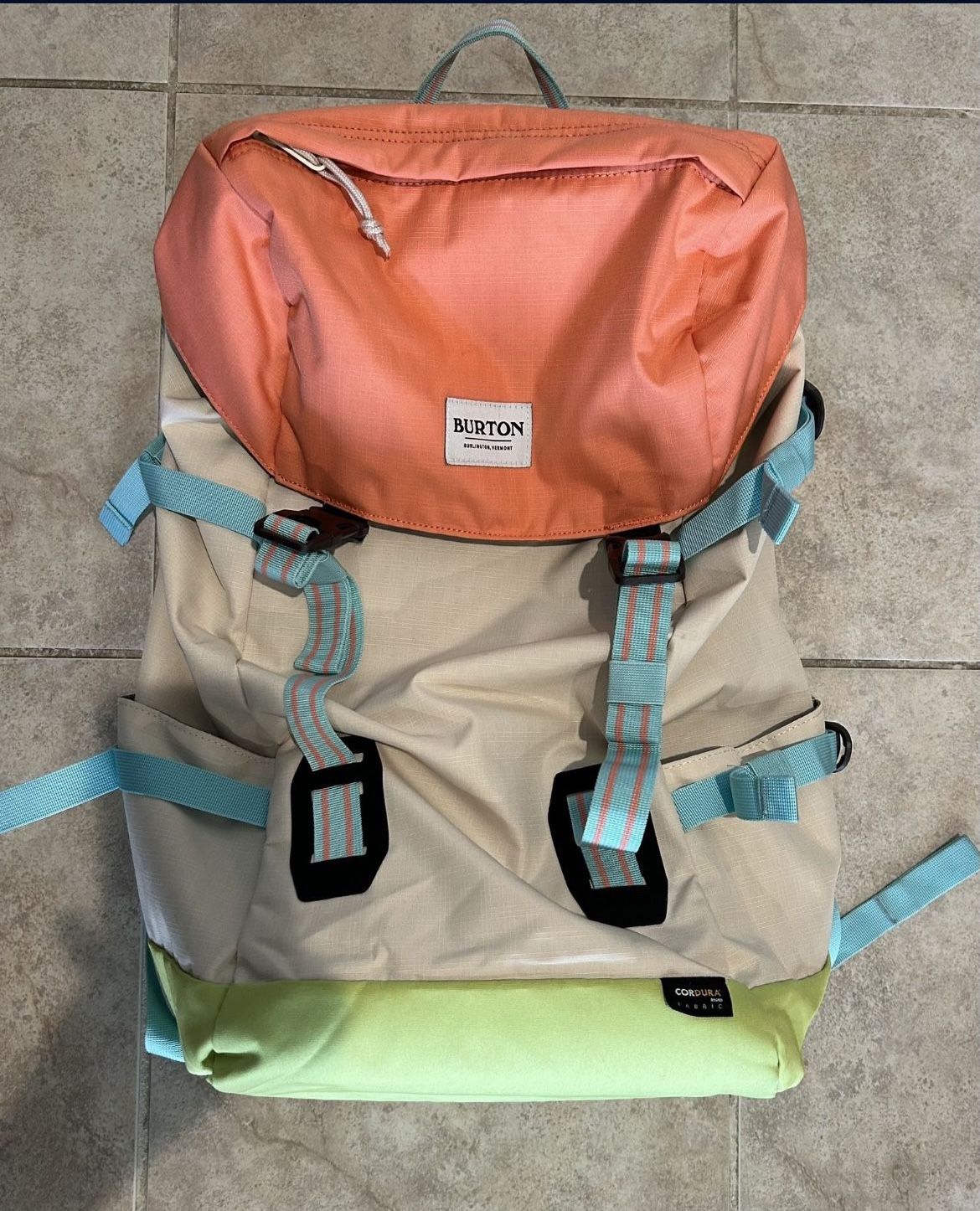 BURTON 30L backpack w side water bottle pockets