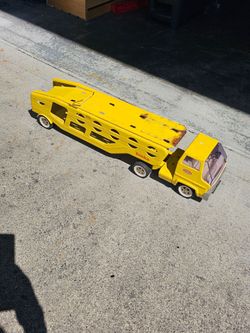 Vintage  Tonka  Car Carrier Hauler   Pressed Steel