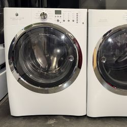 ELECTROLUX XL CAPACITY WASHER DRYER ELECTRIC SET FREE DELIVERY 