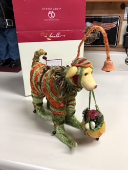 Christmas Kinkles Labrador Retrieving Gifts