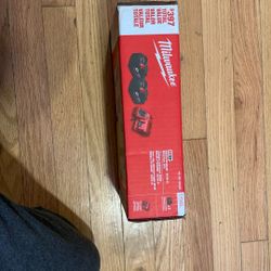 Milwaukee M18 Battery Kit