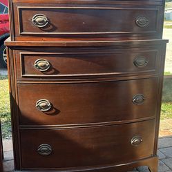 CHEST OF DRAWERS REAL WOOD QUALITY PIECE CAN DELIVER