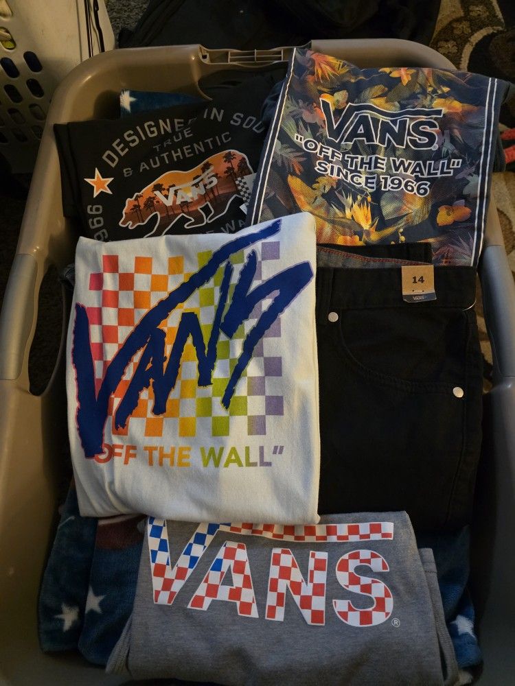 Vans Tanktops And Shorts