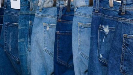 JEANS TONS OF WOMENS JEANS FROM SIZE 11 TO 14