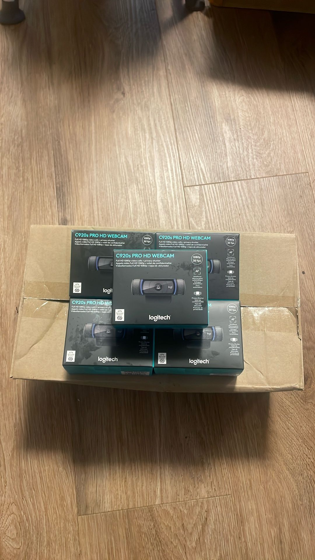 Logitech C920x HD Pro Webcam, Full HD 1080p/30fps Video, Clear Audio, HD Light Correction, PC Camera Webcam, Works with Skype, Zoom, Facetime, PC, Lap