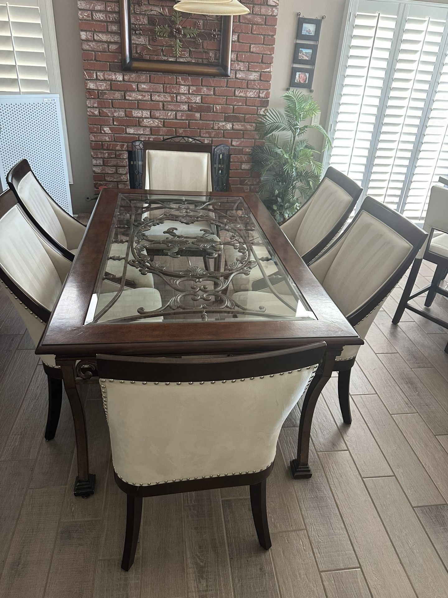 Beautiful Dining Table And Chairs