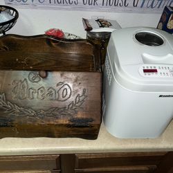 Bread MAKER & VINTAGE Bread BOX