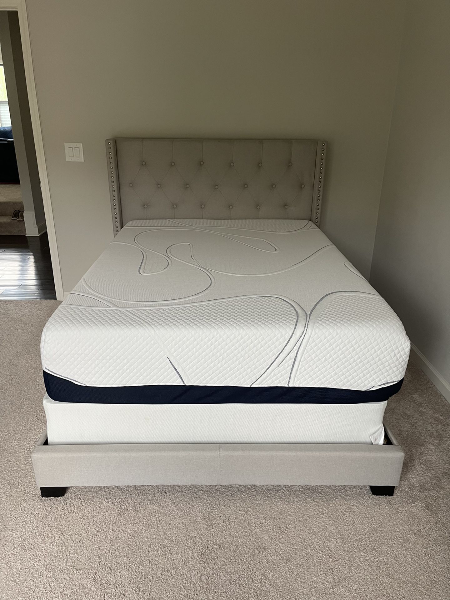 New Full Size Bed & Frame