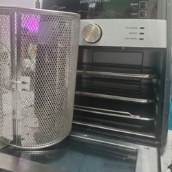 PAMPERED CHEF AIR FRYER/ROTISSERIE/TOASTER MULTI USE APPLIANCE
