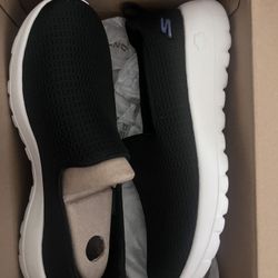 Sketchers Women Shoe