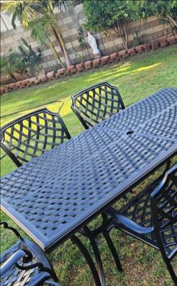 Patio set/outdoor dining set/outdoor Furniture/Cash Only