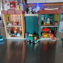 Fisher Price General Store Play Set With Little People 