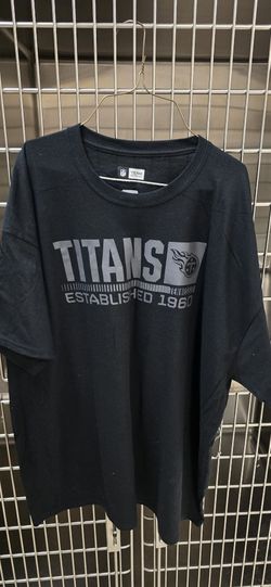 Titans mens t shirt size xxl