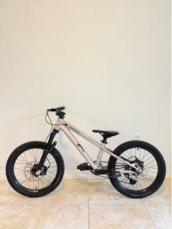 Commencal Meta HT 20”