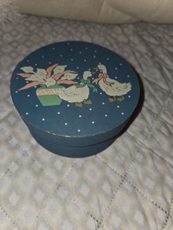 Vintage Country Goose Painted Wood Box