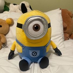 Despicable Me Minion Jumbo Plushie