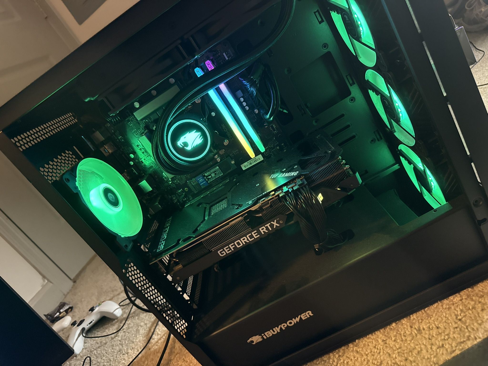 Gaming Pc And Monitor