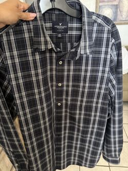 men's American Eagle shirt size large