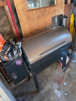 Traeger Pro 34 Series Pellet Grill