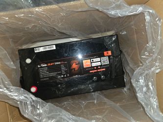 LiTime 24V 230AH Self Heating Battery
