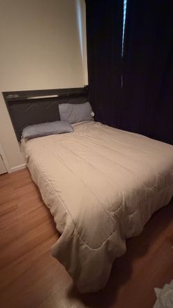 Full Size Bed Set